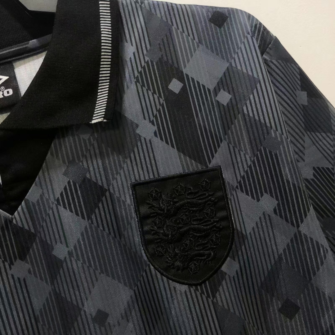 ENGLAND RETRO BLACK JERSEY