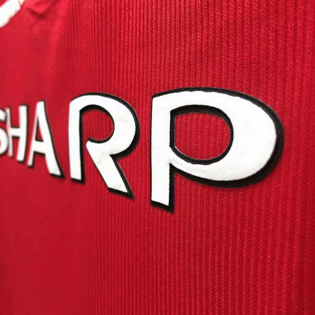 MANCHESTER UNITED RETRO JERSEY